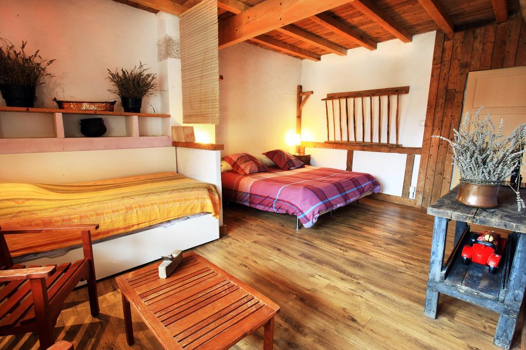 La Ferme Modele Chatillon-la-Palud Phòng bức ảnh