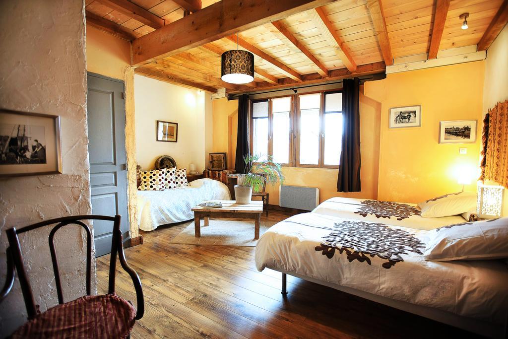 La Ferme Modele Chatillon-la-Palud Phòng bức ảnh